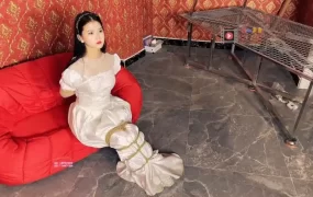 风暖华堂拥玉人-小美女婚纱唯美-S050807-xiao素素